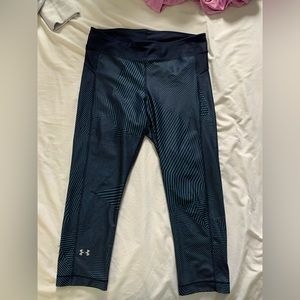 Under Armour Mid Rise Crop Legging